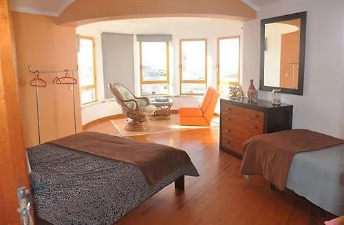 Πανσιόν Pksc - Surfers House Peniche