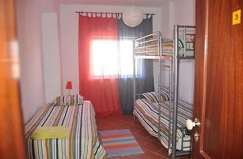 Πανσιόν Pksc - Surfers House