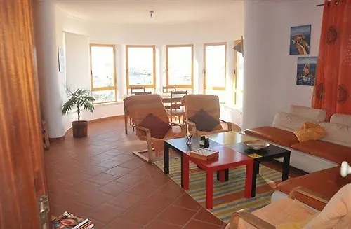 Πανσιόν Pksc - Surfers House Peniche