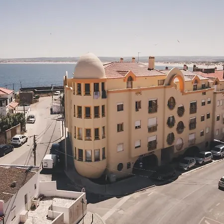 Pensionat Pksc - Surfers House 3*