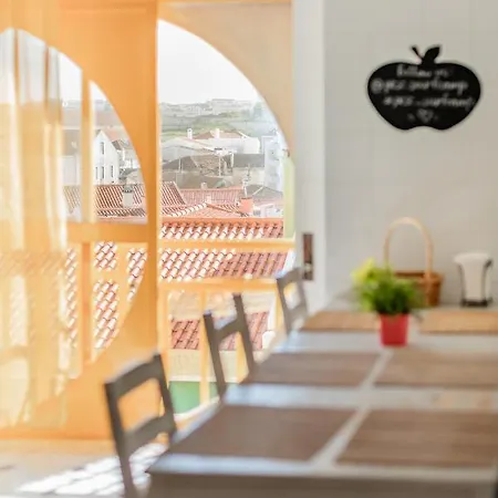 Pksc - Surfers House Peniche