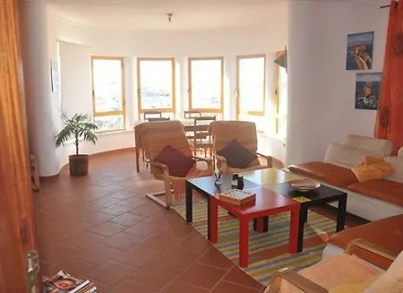 Pensionat Pksc - Surfers House Peniche