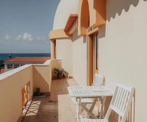 Pksc - Surfers House 3* Пениши