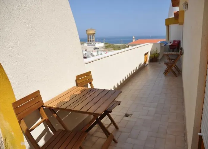 Pksc - Surfers House Гостевой дом Пениши